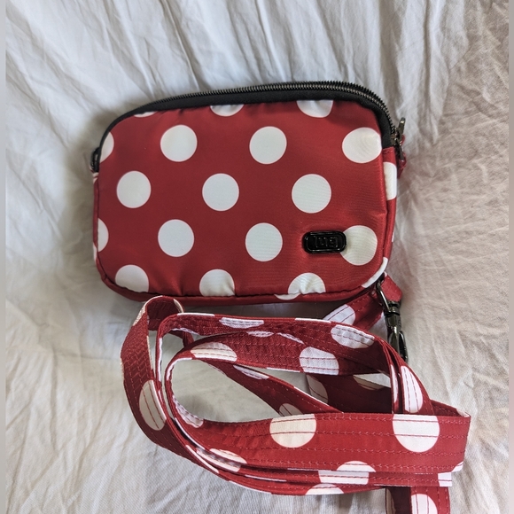 Lug Coupe - Picture 1 of 4